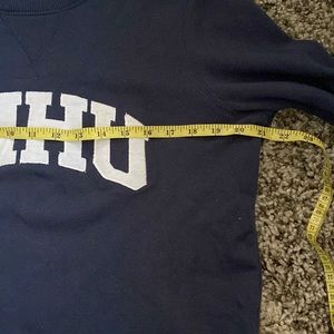 Women’s SNHU crewneck